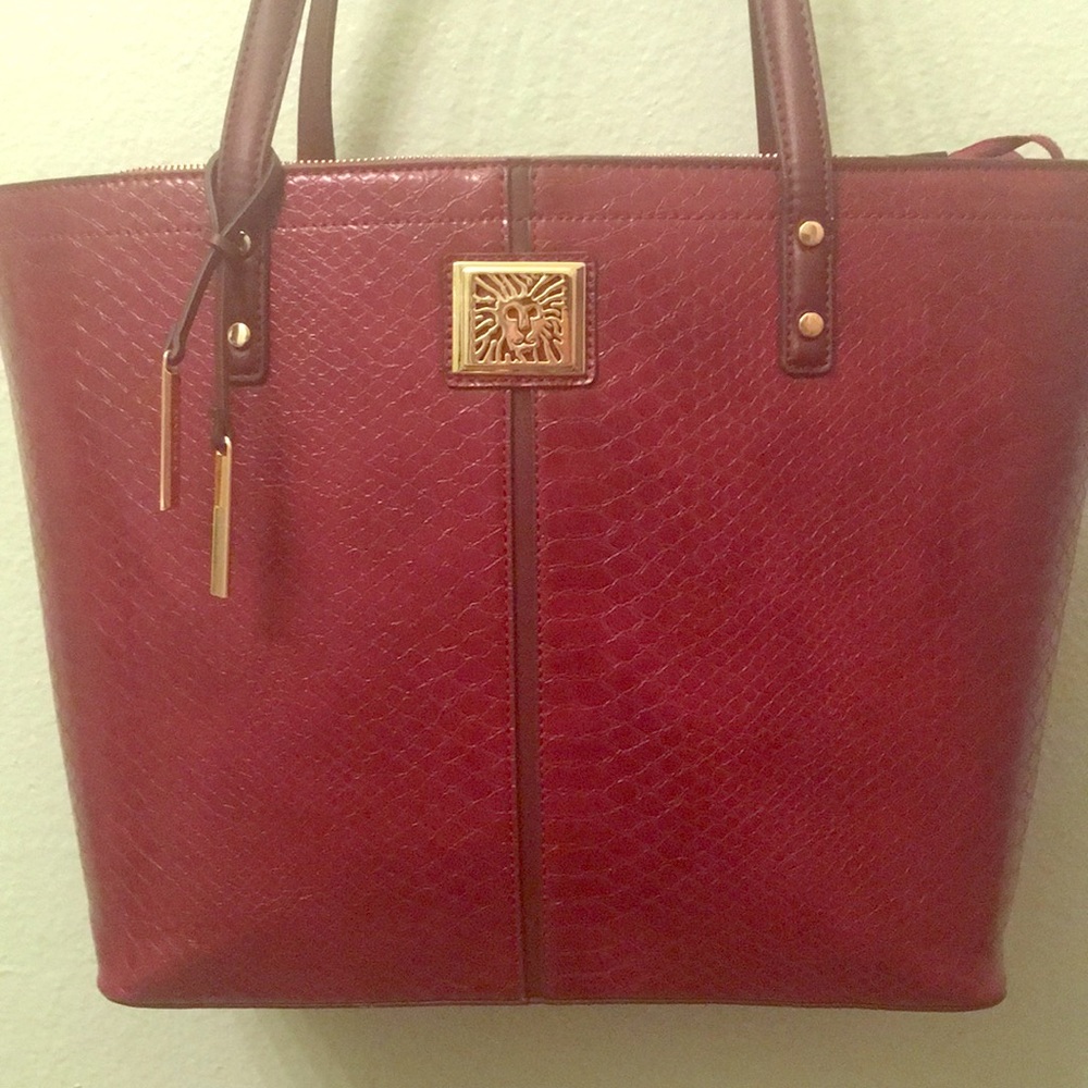 Anne Klein tote